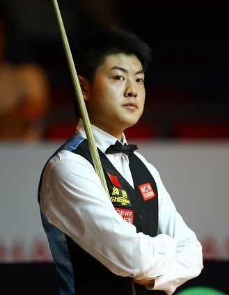 小的差距屈 小的差距屈